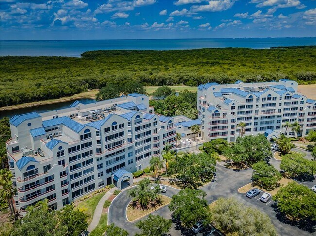 Building Photo - 2323 Feather Sound Dr