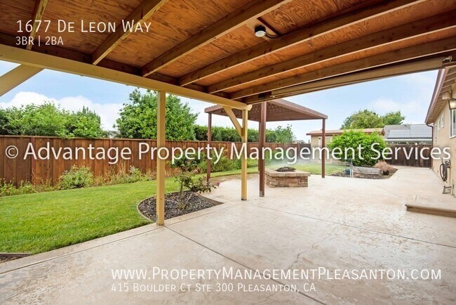 Building Photo - 1677 De Leon Way