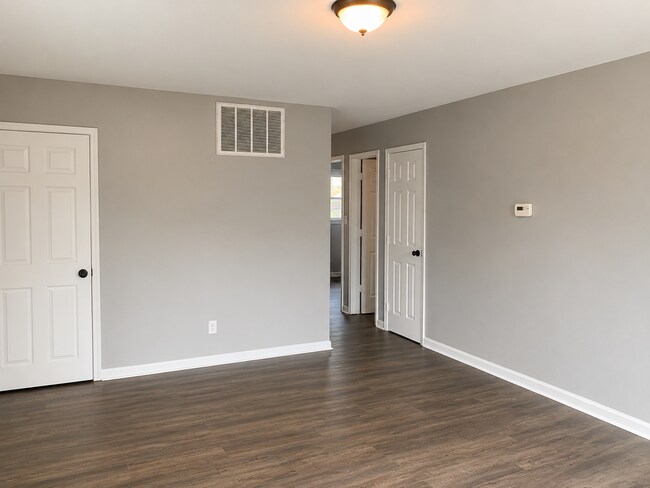 Building Photo - Beautifully Renovated 2BR Home with Stunning Backyard & Modern Kitchen