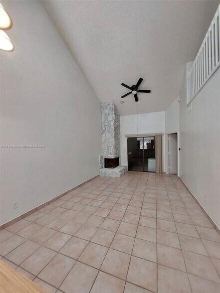 Building Photo - 3791 Collinwood Ln
