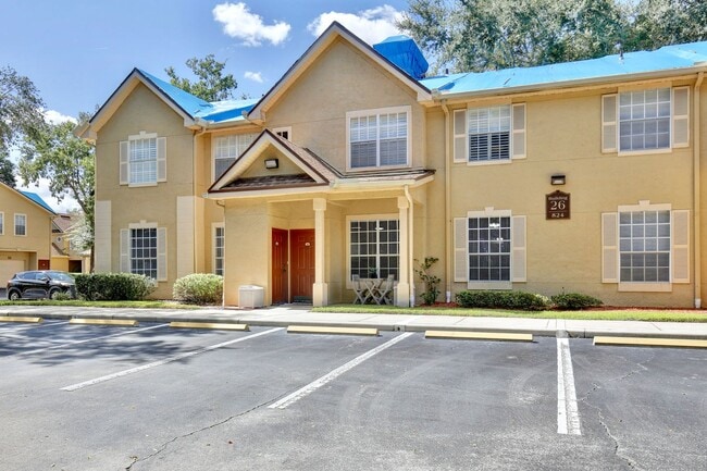 Building Photo - Crescent Place 26-100