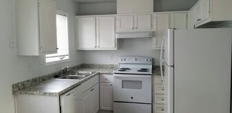 Building Photo - 5850 Rocky Mountain Ct