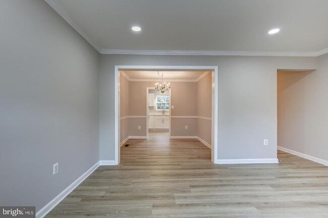 Building Photo - 4719 Springmaid Ln