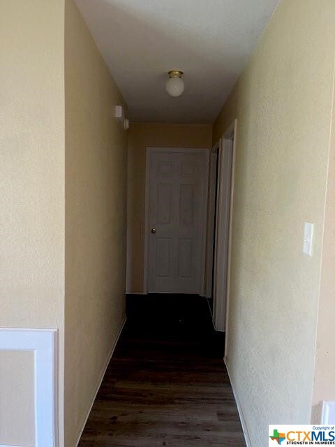 Building Photo - 1206 Fox Creek Dr
