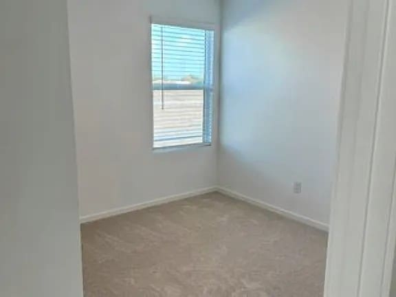 Building Photo - 827 Grebe Dr