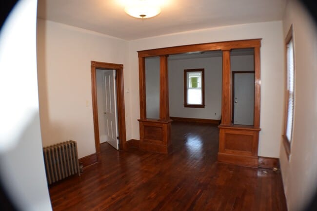 Building Photo - 123 Reynolds St