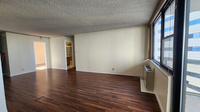 Building Photo - 280 Marin Blvd