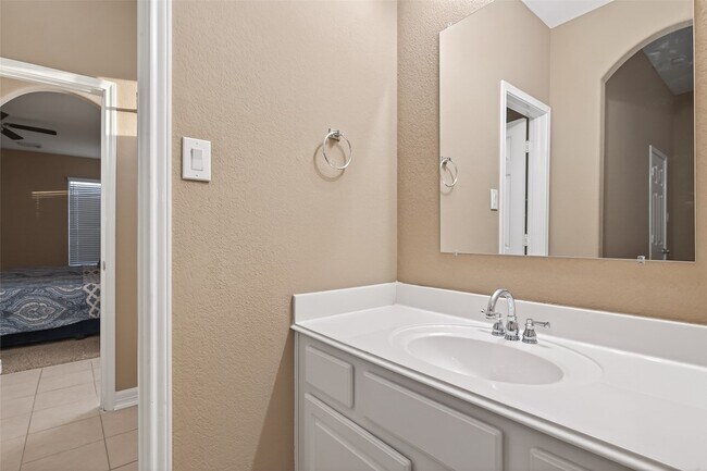 Building Photo - 21103 Falcon Creek Ct