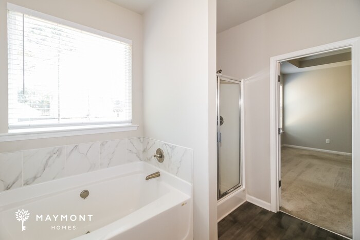 Building Photo - 90 Tarpley Way