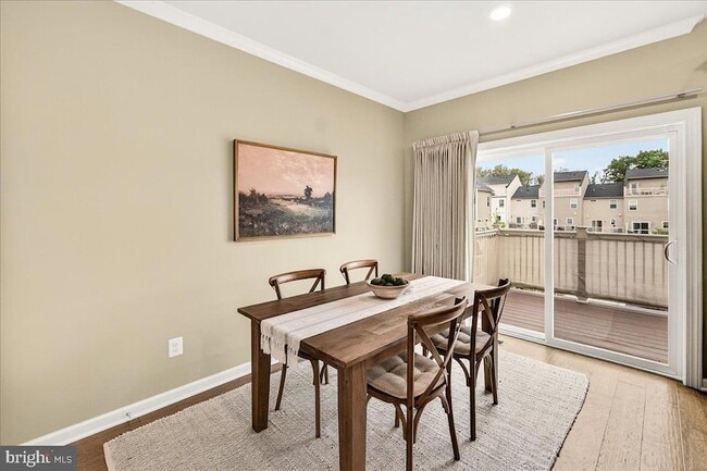 Building Photo - 22739 Tate St