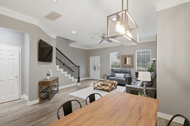 Building Photo - 9003 Bayview Cove Dr