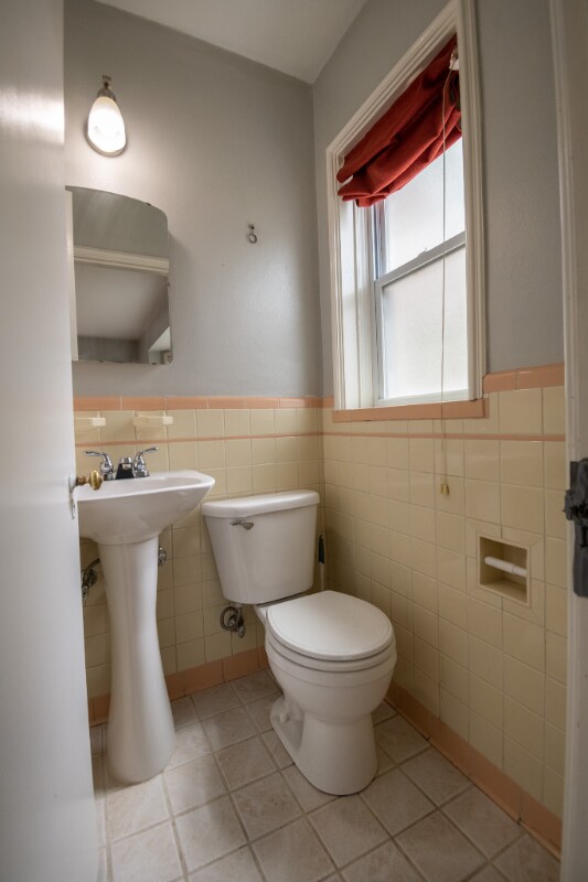 Building Photo - 6600 Nottingham Ave