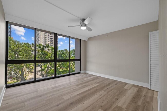 Building Photo - 3301 Bayshore Blvd