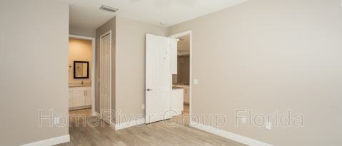 Building Photo - 2119 Hanford Ln