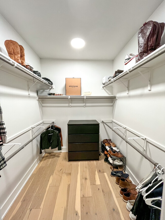 Building Photo - 3700 Clawson Rd