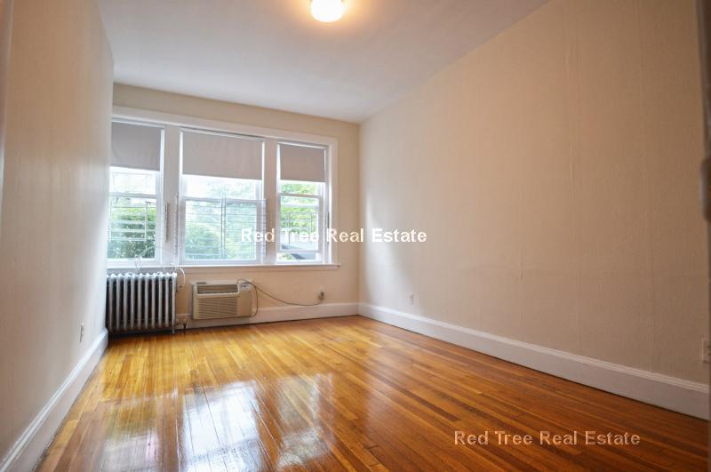 Building Photo - 33 Lancaster Terrace