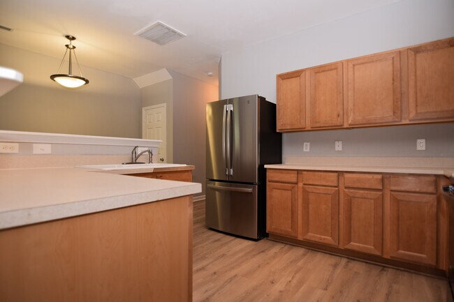 Building Photo - 222 Brookshire Rd