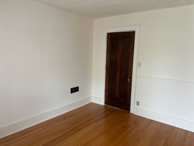 Building Photo - 240 W Locust St