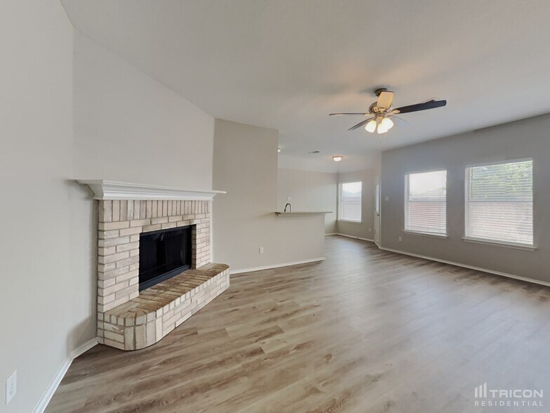 Building Photo - 1106 Sage Brush Tr