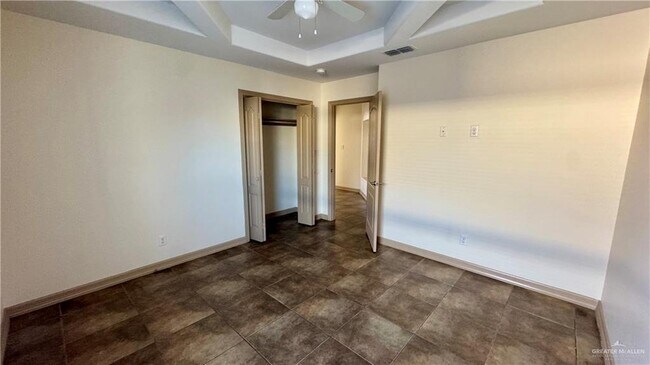 Building Photo - 22 Quail Ave