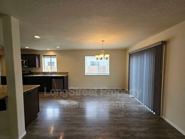 Building Photo - 4437 Creel Ave