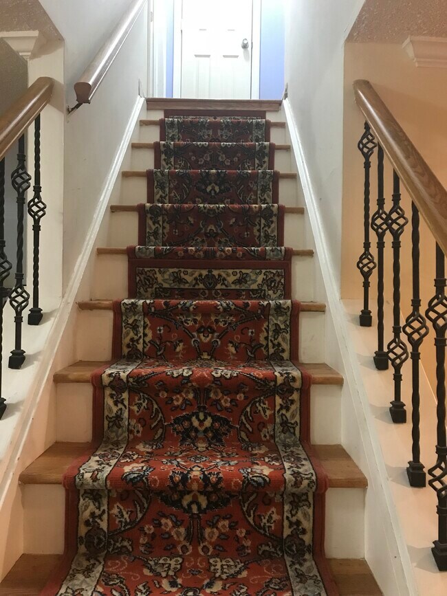 Building Photo - 166 Thoreau Dr