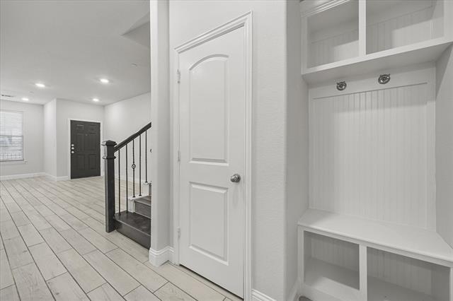 Building Photo - 7808 Manilla Dr