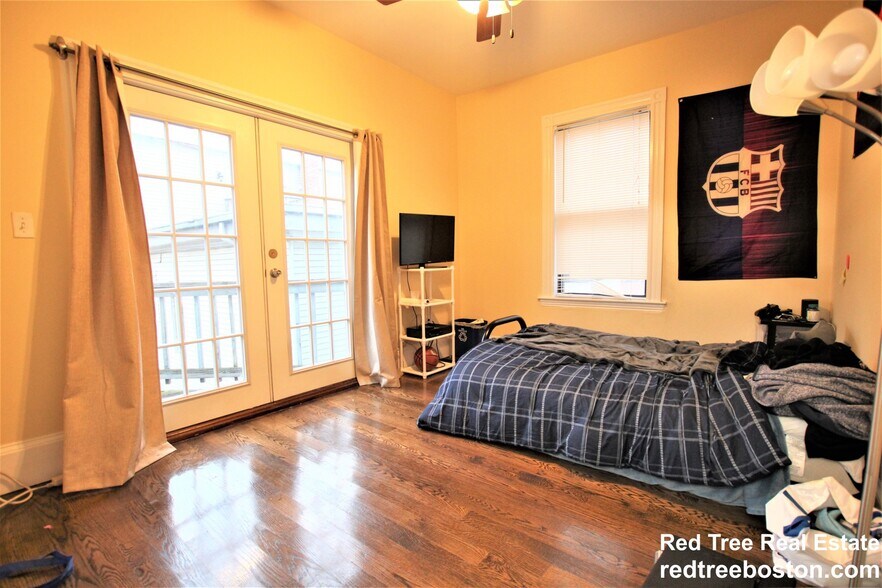 Building Photo - 23 Parker Hill Ave