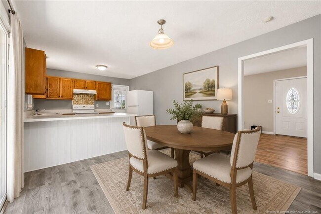 Building Photo - 7401 Paxton Dr