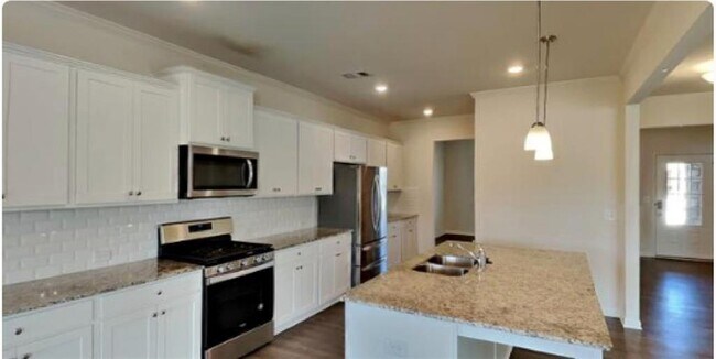 Building Photo - 4610 Bramblett Grove Pl