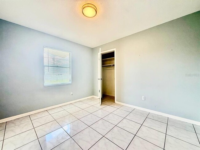 Building Photo - 10812 Hannaway Dr