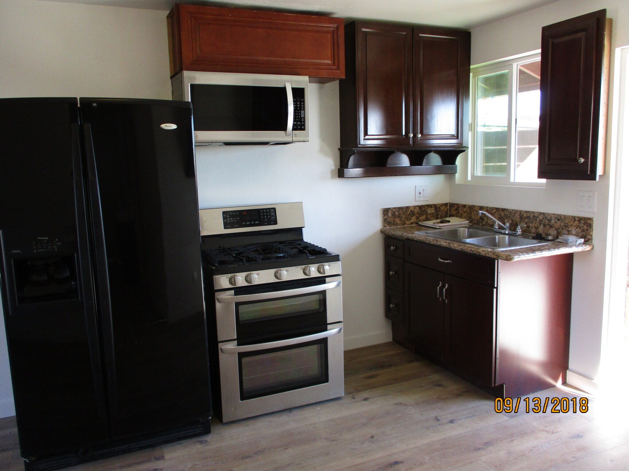 Building Photo - 5553 Dorothy Dr