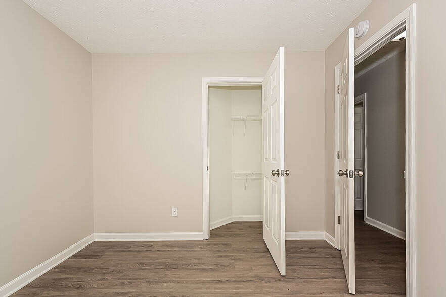 Building Photo - 388 Jasmine Dr