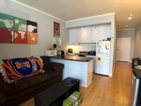 Building Photo - 94 Washington St