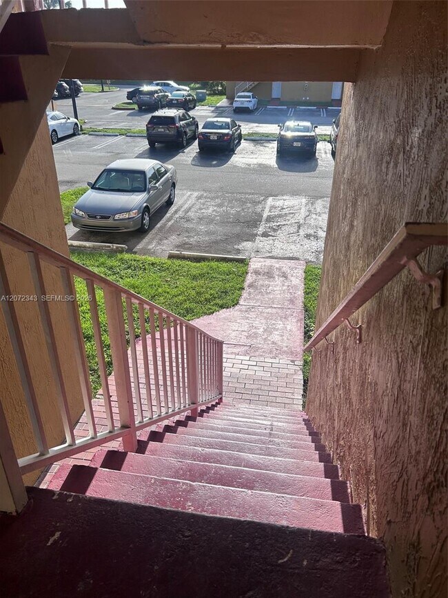 Building Photo - 15630 SW 80th St