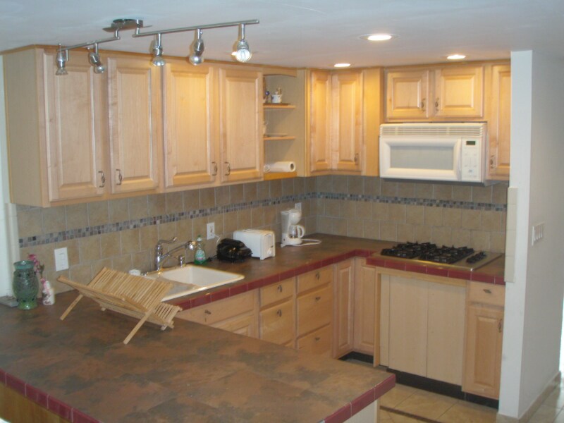 Building Photo - 13 Merklin Ave