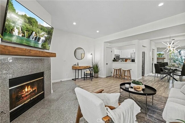 Building Photo - 24143 Del Monte Dr.