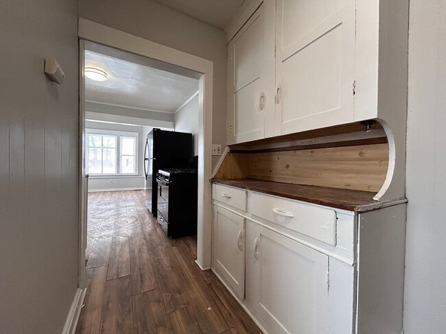 Building Photo - 2513 Sanford St