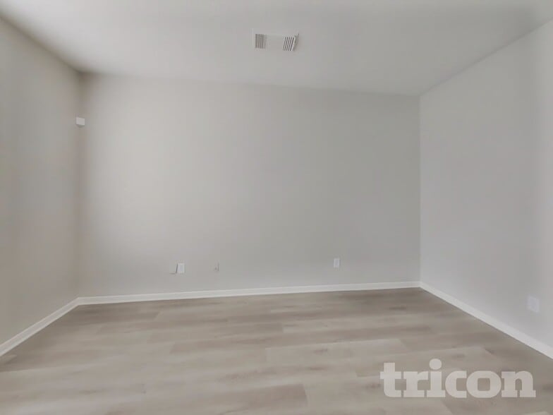 Building Photo - 21526 Lovis Way