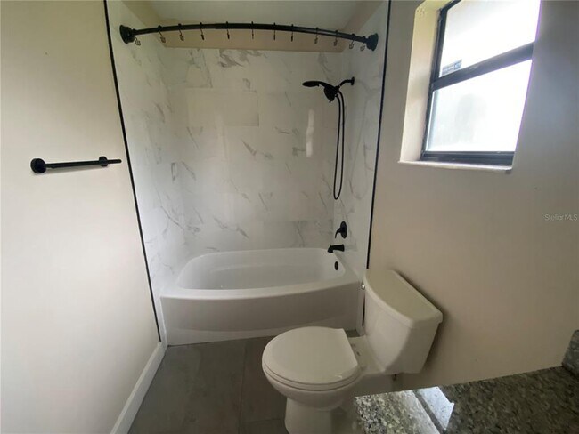 Building Photo - 6763 Magnolia Pointe Cir