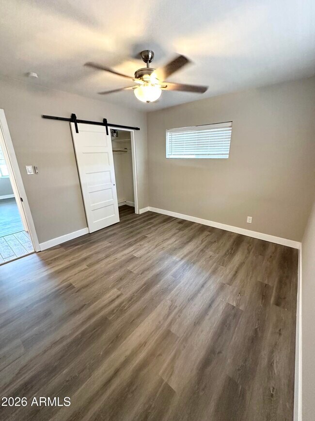 Building Photo - 2220 E Heatherbrae Dr