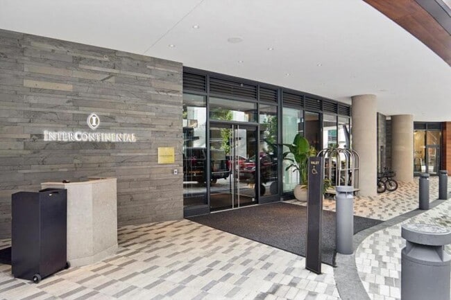 Building Photo - 1 bedroom in Bellevue WA 98004