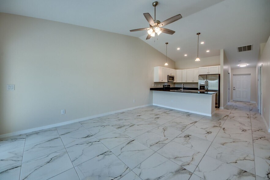 Building Photo - 3419-3421 SW 15th Pl