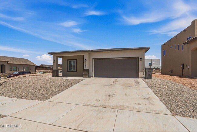 Building Photo - 14801 Mike a Mendoza Ave