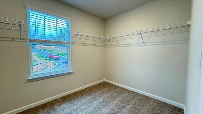 Building Photo - 228 Water Oak Wy