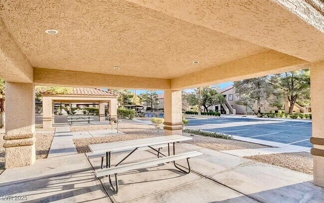 Building Photo - 9070 Spring Mountain Rd
