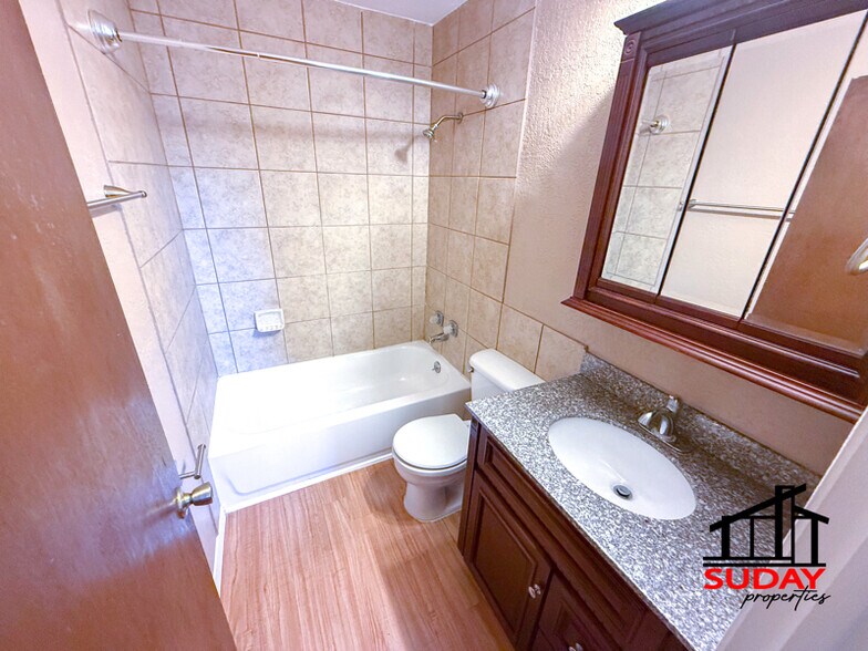 Building Photo - 209-209 Fletcher Dr