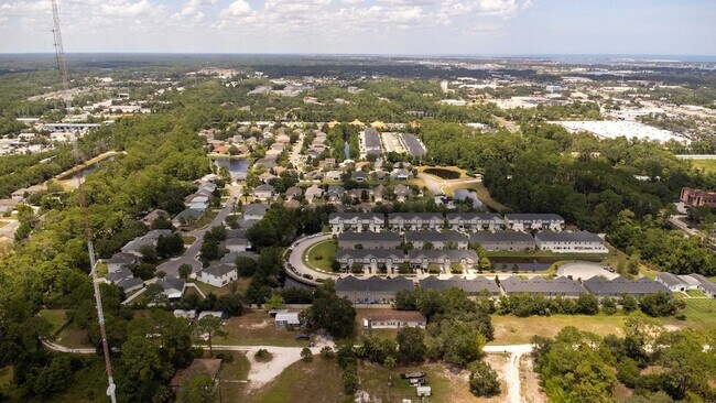 Building Photo - 211 Moultrie Village Ln