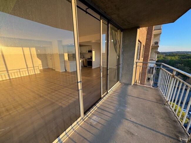 Building Photo - 1836 Metzerott Rd