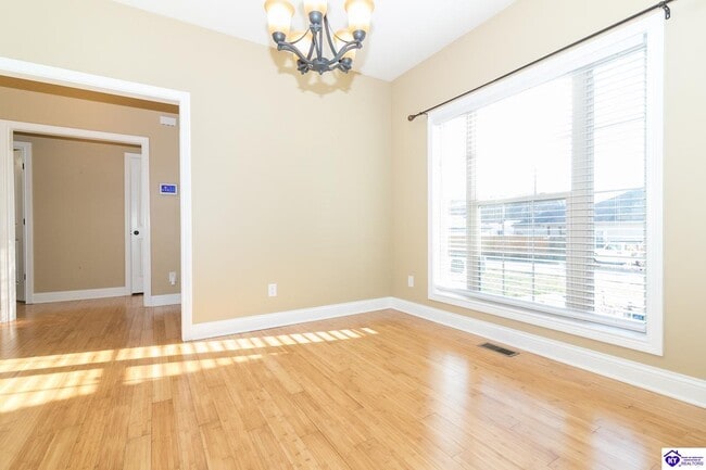 Building Photo - 114 Lowball Ln